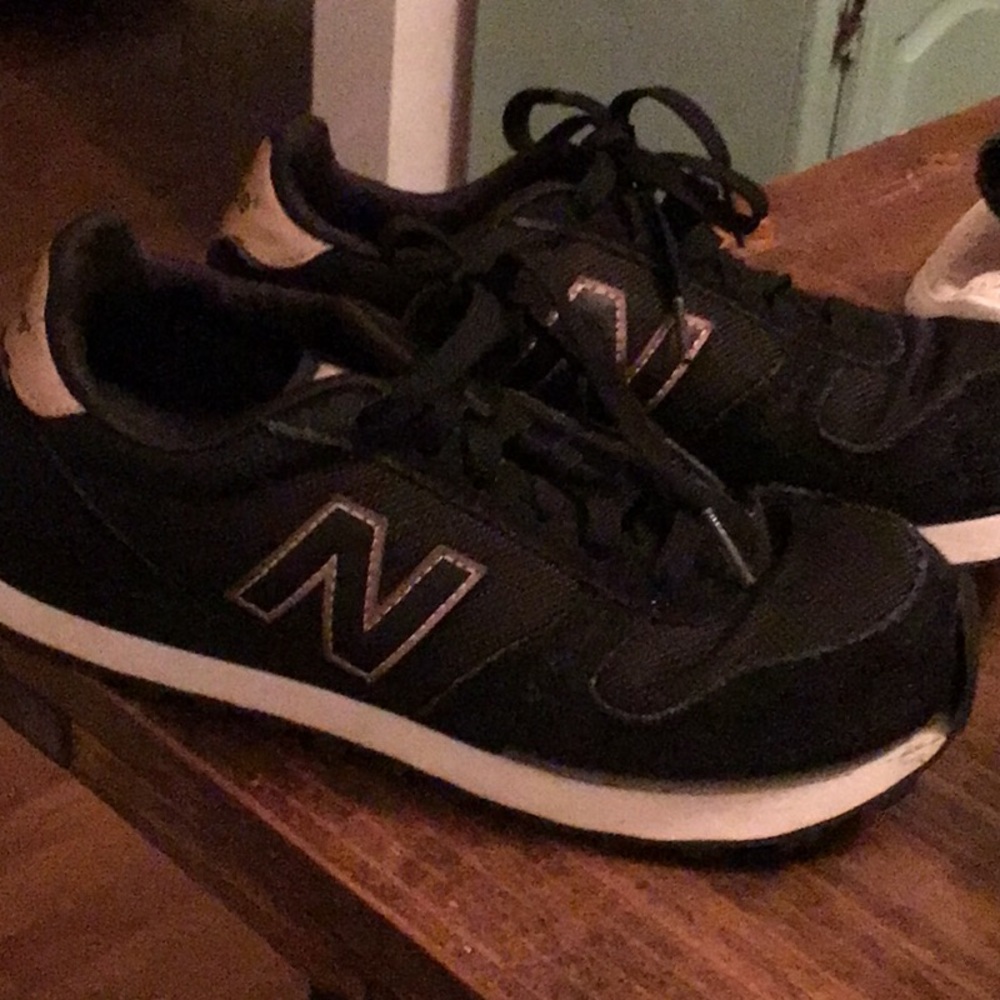New Balance Black Sneakers - Picture 8 of 8